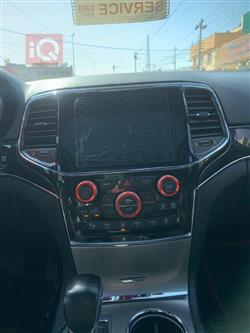 جیپ گراند شیرۆکی